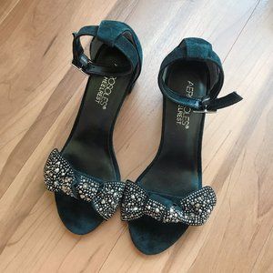 Aerosoles Sweet Bird Bow Heeled Sandal NWOB